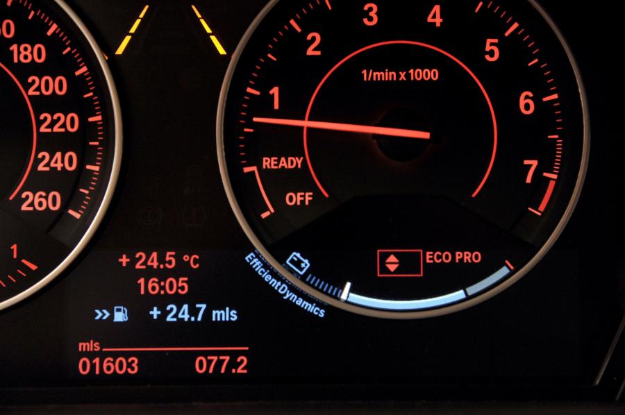  BMW 118i Sport Line 2011 года  (фото 5 из 185)